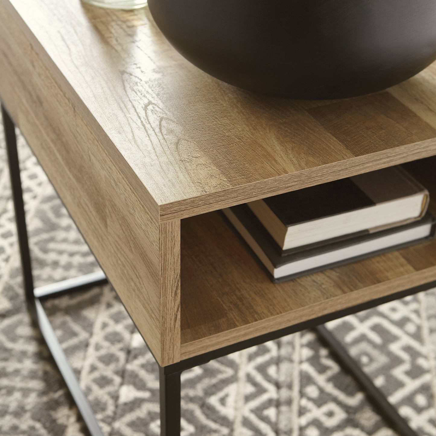 Gerdanet Rectangular End Table