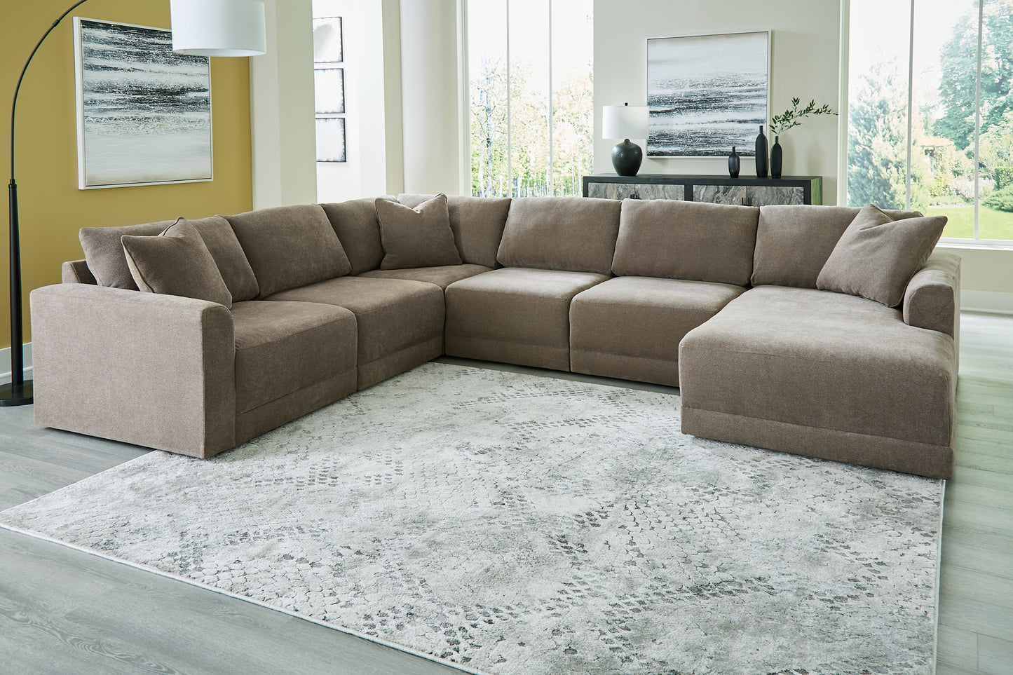 Raeanna 6-Piece Sectional with Chaise