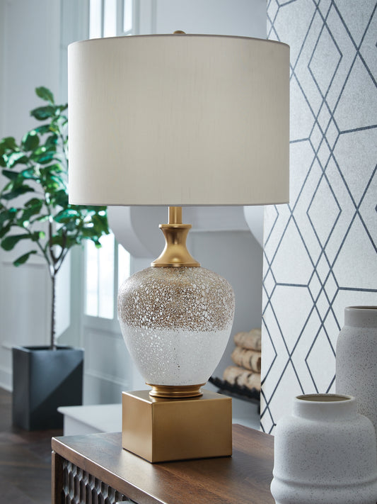 Tavisburg Glass Table Lamp (1/CN)